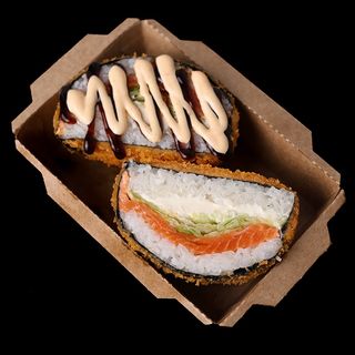 Суші бургер з лососем. (300г)