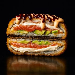 Суші сендвіч фрі з лососем. (250г)