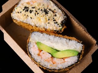 Суші бургер з креветками. (300г)