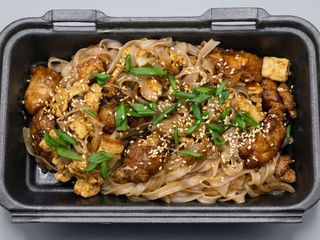 Паттай з куркою (400г)