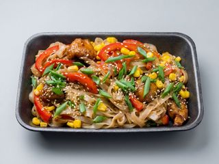 Удон пакімао з куркою(400грм)