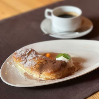 Струдель з яблуками (150/30г)