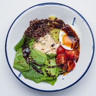 Боул з кіноа