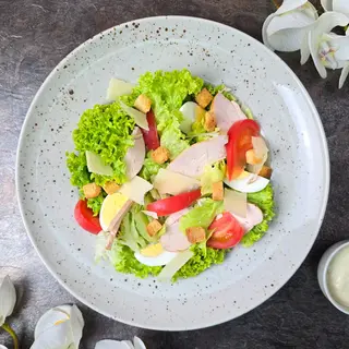 Салат Цезар з куркою classic (325г)