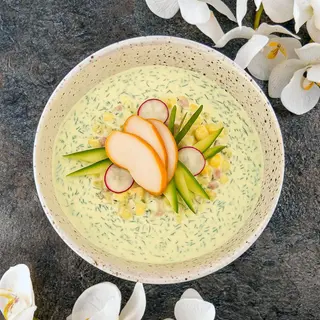 Окрошка з копченим курячим філе (350г)