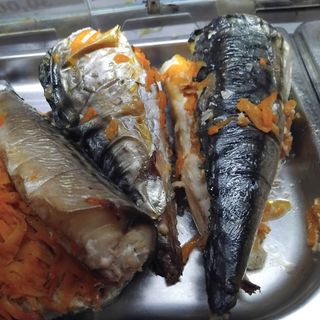 Скумбрія запечена, фарширована овочами (200г)