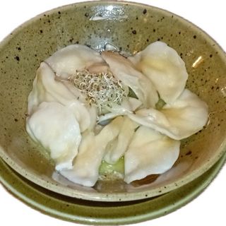 Вареники з квашеною капустою та шкварками (300/50г)