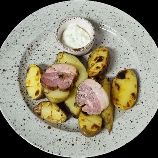 Картопля на мангалі з беконом (300г)