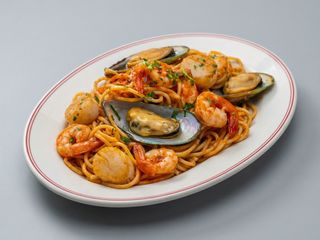 Удон з морепродуктами в соусі том ям