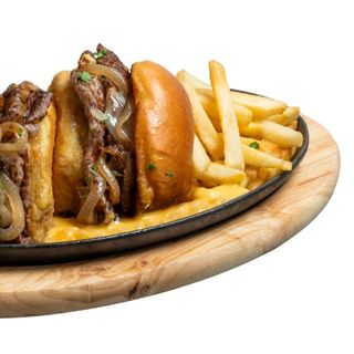 Чизбургер де люкс у сирній ванні