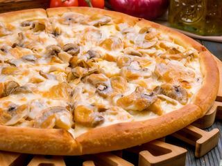 Піца Чикен пармеджано (30см)