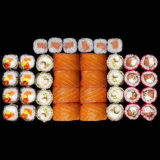 Суші-бокс Лосось Інсайд 1кг (38шт/1030г)