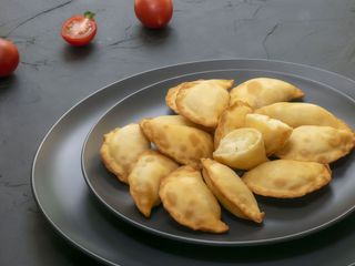 Вареники у фритюрі (300г)