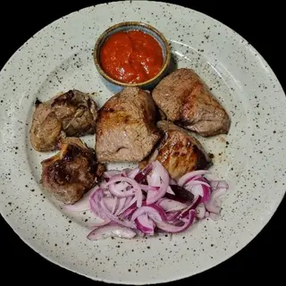 Шашлик з телятини (300/30 гр)