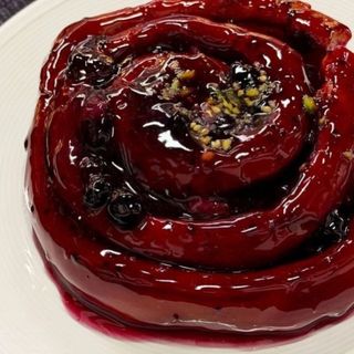 Сінабон з смородиною