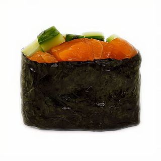 Гункан з лосося (45г)