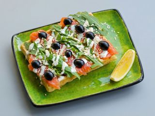 Вафля з лососем (280г)