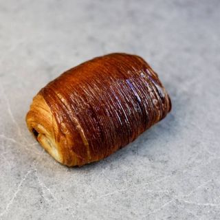 Булочка з шоколадом на заквасці