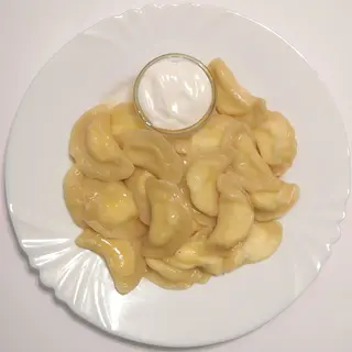 Вареники з солоним сиром (200/30г)