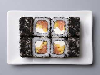 Рол Сяке блек (240г)