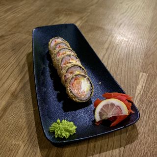 Гарячий рол з лососем (220г)