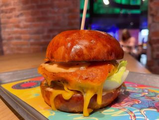 Бургер Чесний