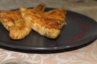 Хачапурі з сиром Сулугуні (150г)