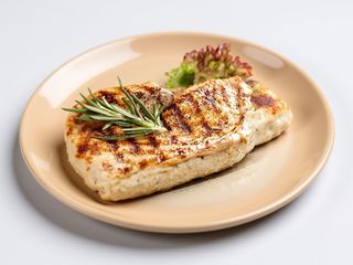 Стейк із курятини з овочами гриль (250/250г)