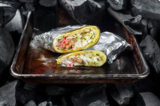 Шаурма з куркою та свіжими овочами