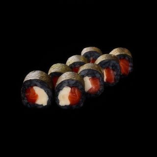 Маки БЛЕК з лососем х/к (8шт, 120 г)