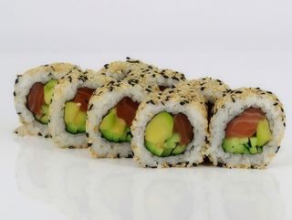 Каліфорнія з лососем в кунжуті (255г)