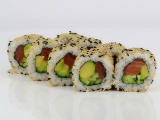 Каліфорнія з слабо-соленим лососем в кунжуті (255г)