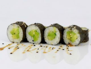 Макі рол з авокадо (145г)