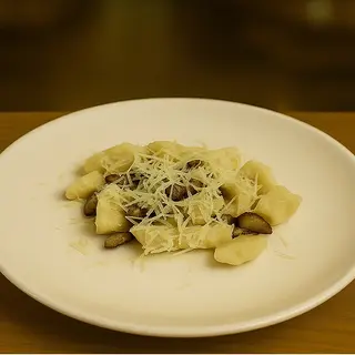 Палюшки з шкварками та пармезаном (220 грам)