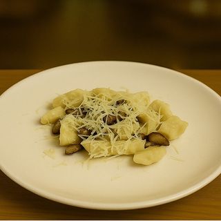 Палюшки з шкварками та пармезаном (220 грам)