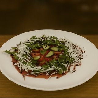 Салат з бринзою (200г)