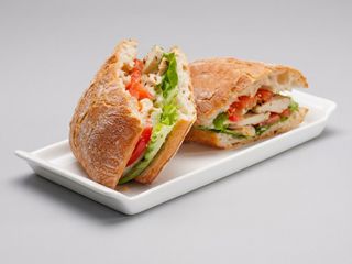 Мини сендвич в чиабате с куркою