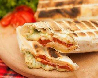 Сулугуні з м'ясом 