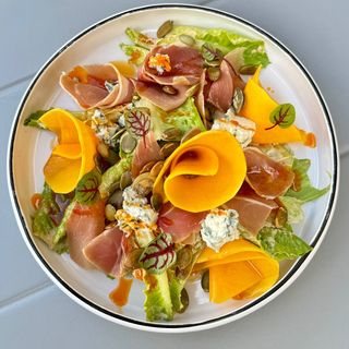 Салат з прошуто