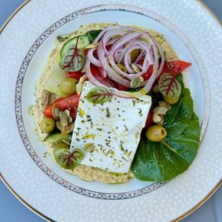 Овочевий з хумусом