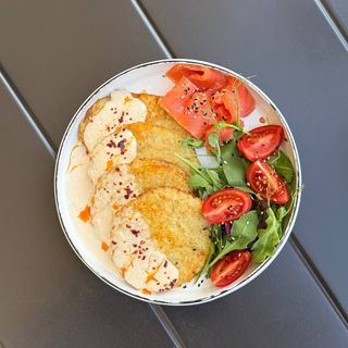 Картопляна оладки з лососем