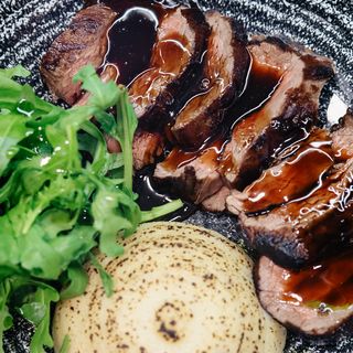 Стейк Тендерлойн із трюфельним картопляним пюре та соусом (280 г)