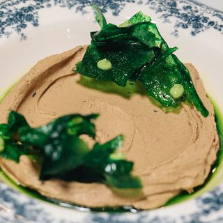 Паштет із курчати з трюфелем та сирно-базиліковим кремом (200 г)