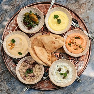 Сет із 6 грецьких мезе	(700 г)