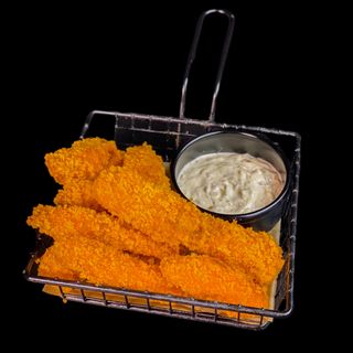 Курячі стріпси з соусом тар-тар