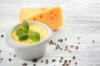 Соус сирний