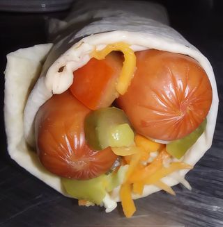 Хот-дог у лаваші подвійний молочний