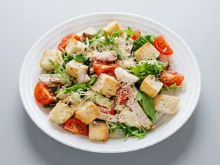 Цезар з  куркою (250г)