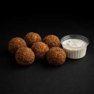 Фалафель з часниковим соусом (150/30г)