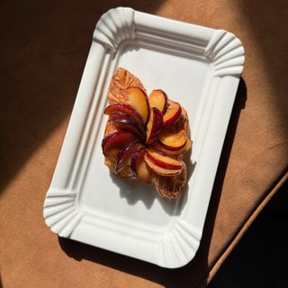 Даніш із сливою